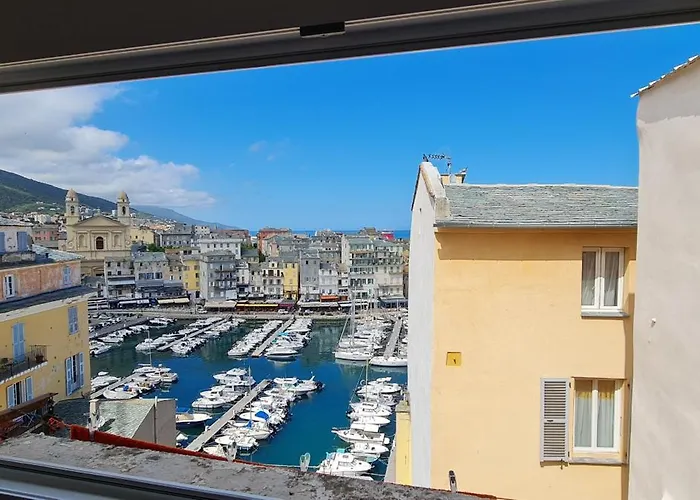 Location Centre Corse Vue Vieux Port Bastia (Corsica)